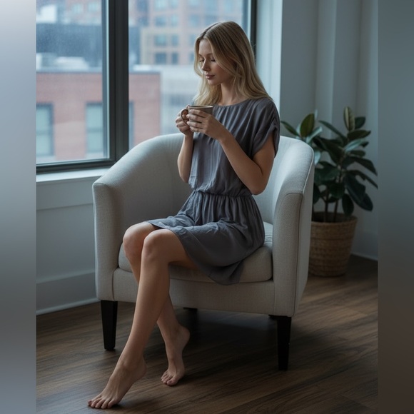 Alice + Olivia Slate Gray Mini Dress - Picture 2 of 8